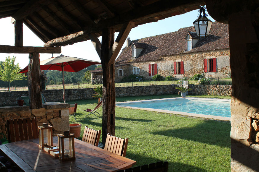 Salle à manger piscine